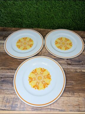 Vintage Dessert Plates Set Of 3
